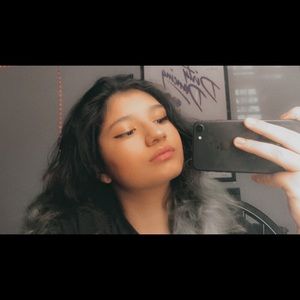 Meet your Posher, Sidra